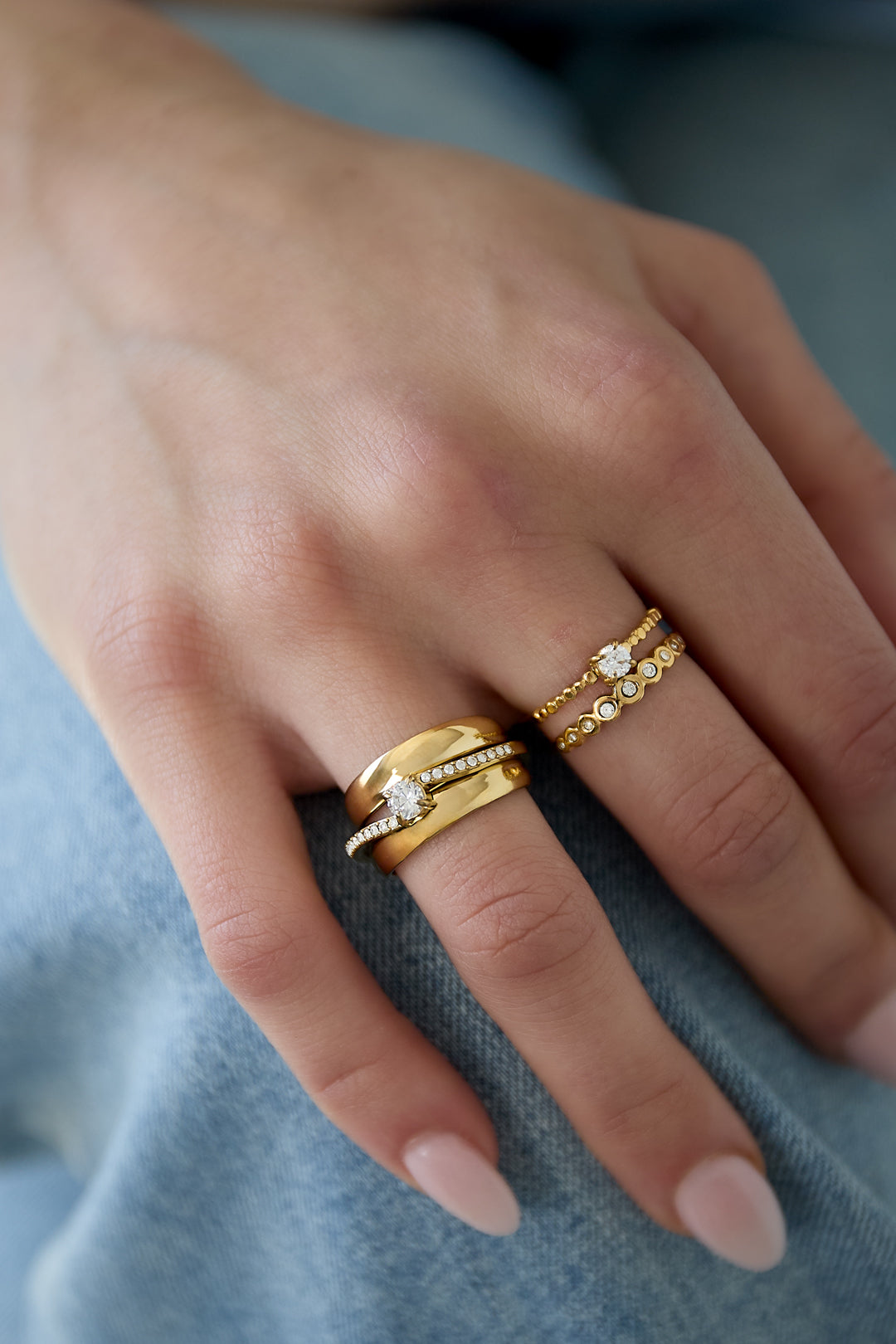 Gelaagde ring met steentjes