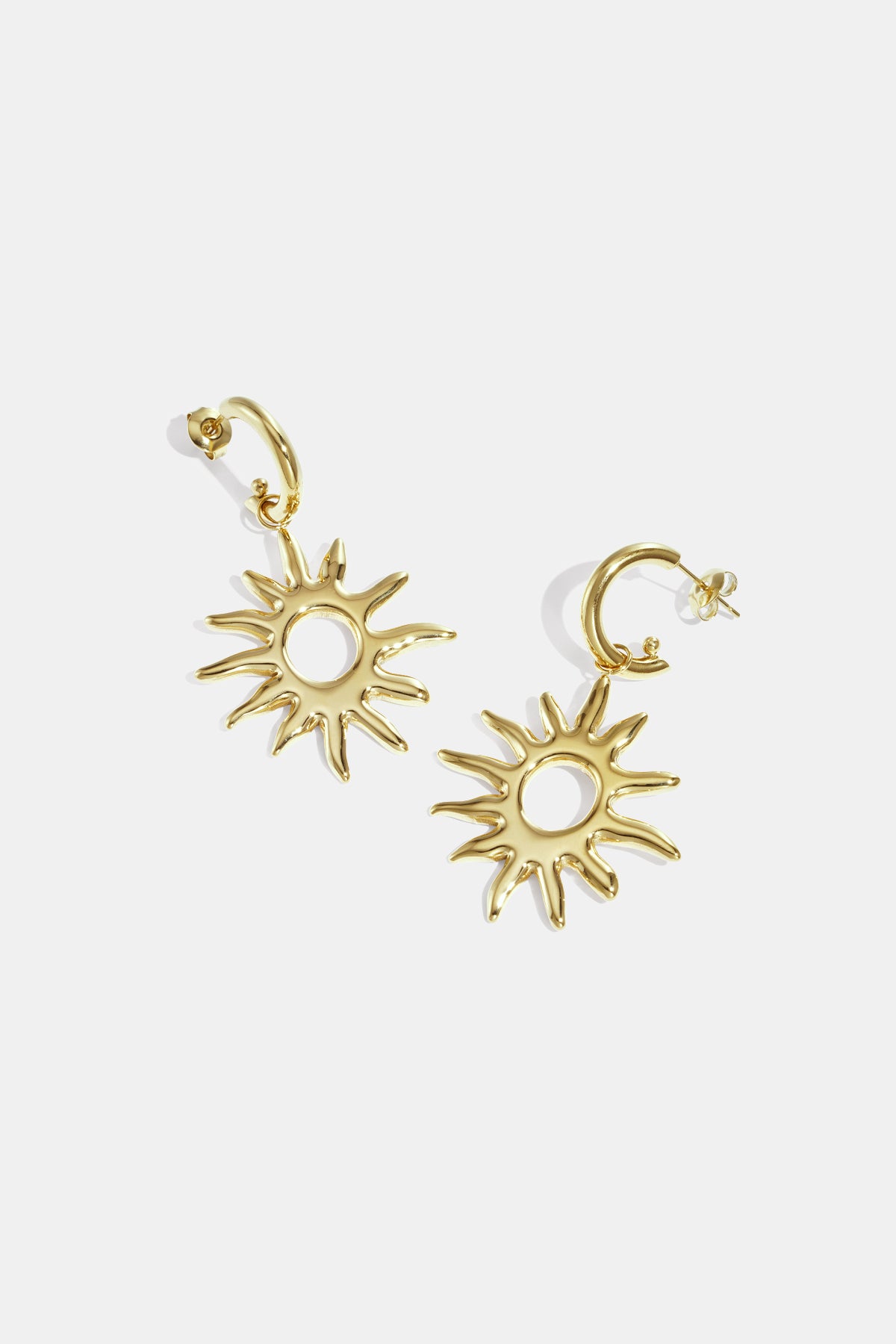 Boucles d'oreilles pendantes en acier inoxydable avec motif soleil – Doré