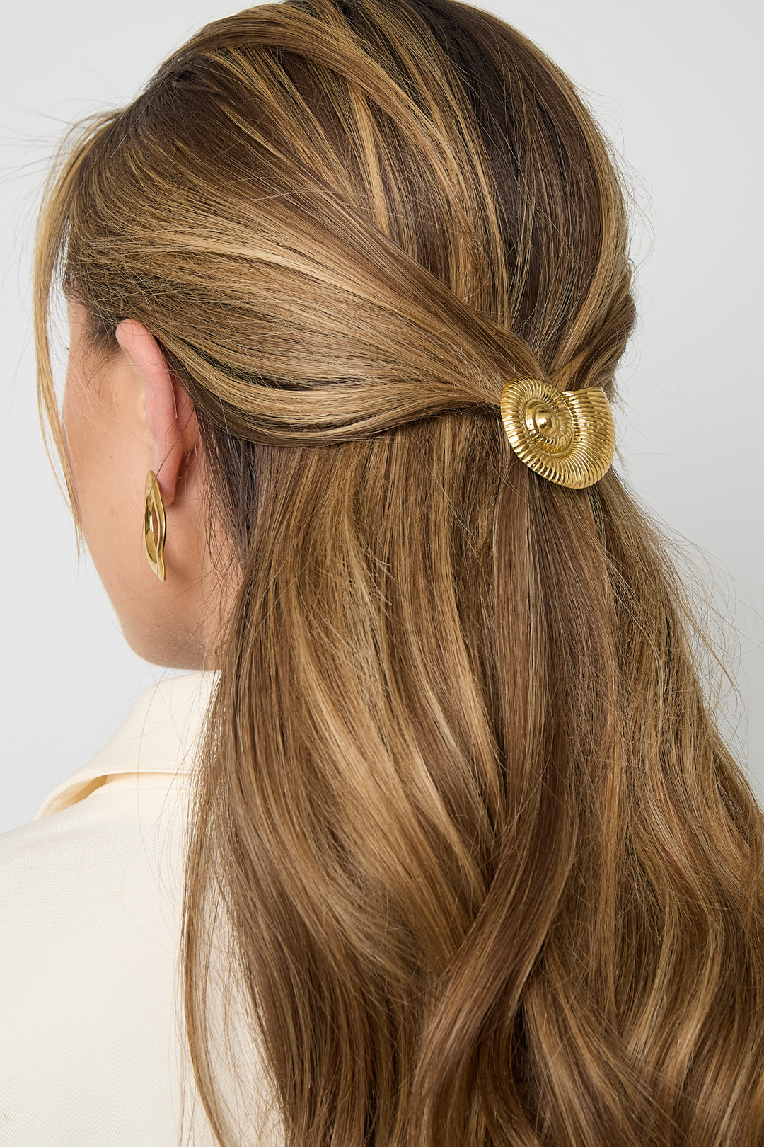 Stainless Steel Shell Motif Brooch for Women - Gold Coloured – image 2