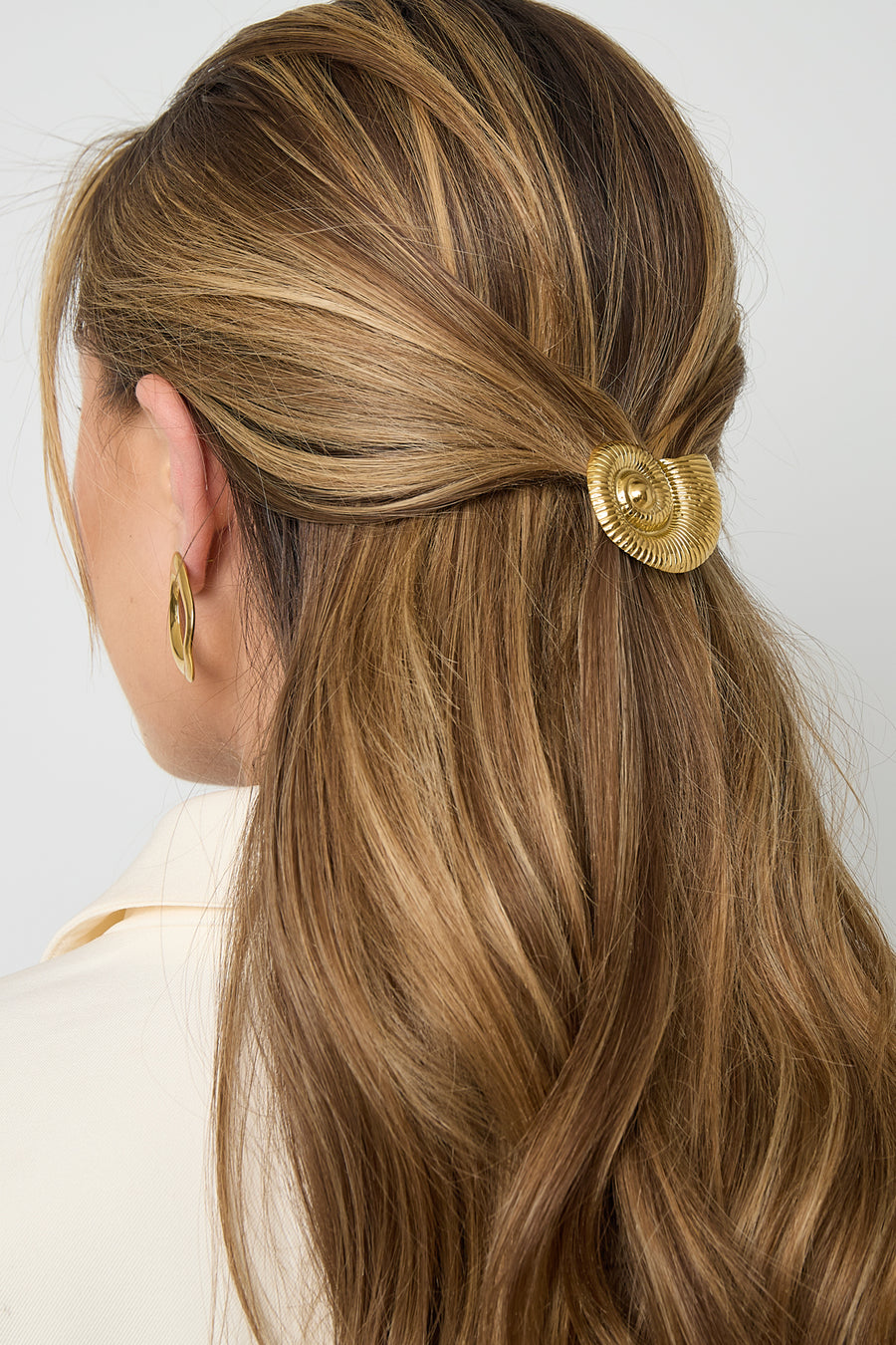Borche haarspeld met spiraalschelp