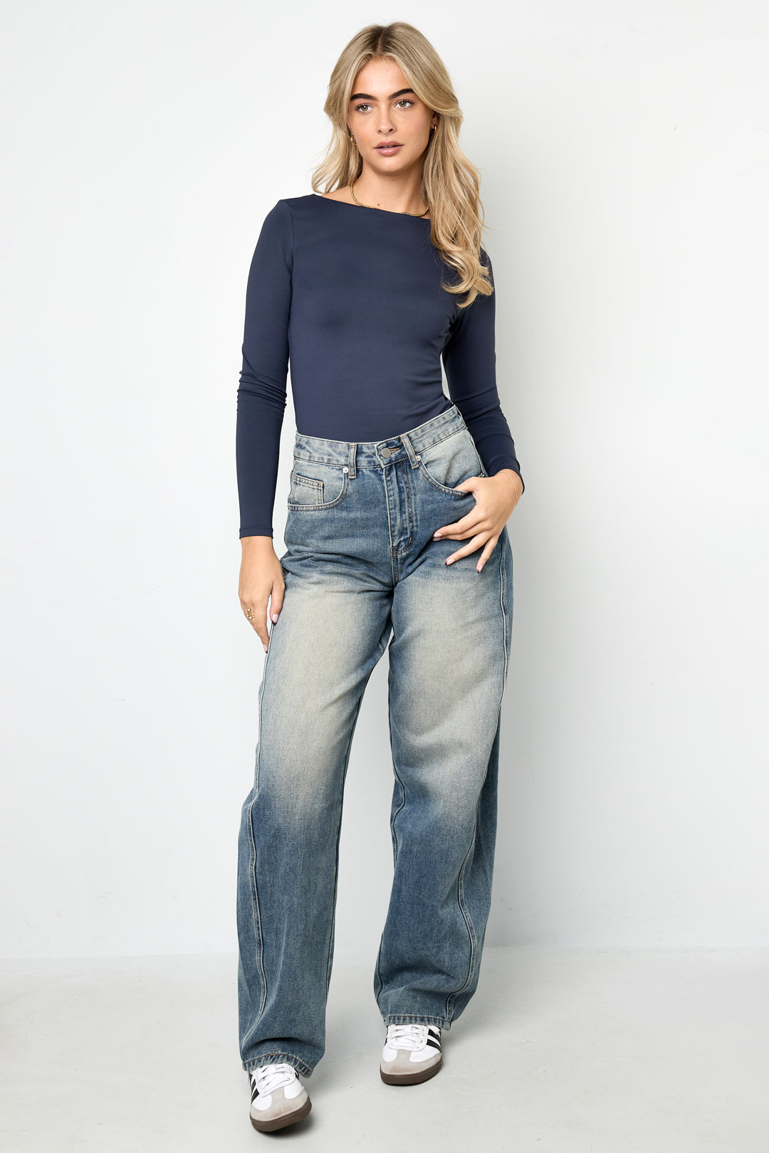 Dames basic body van gebreid nylon in vier kleuren – productfoto 6