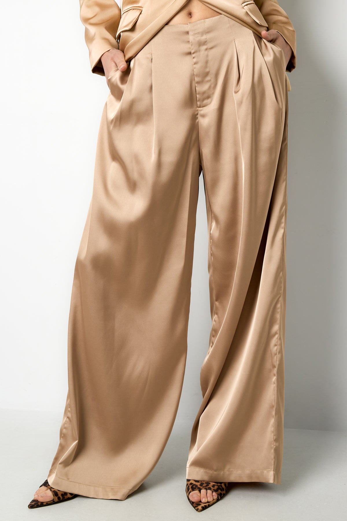 Pantalon droit pour femmes – photo 7