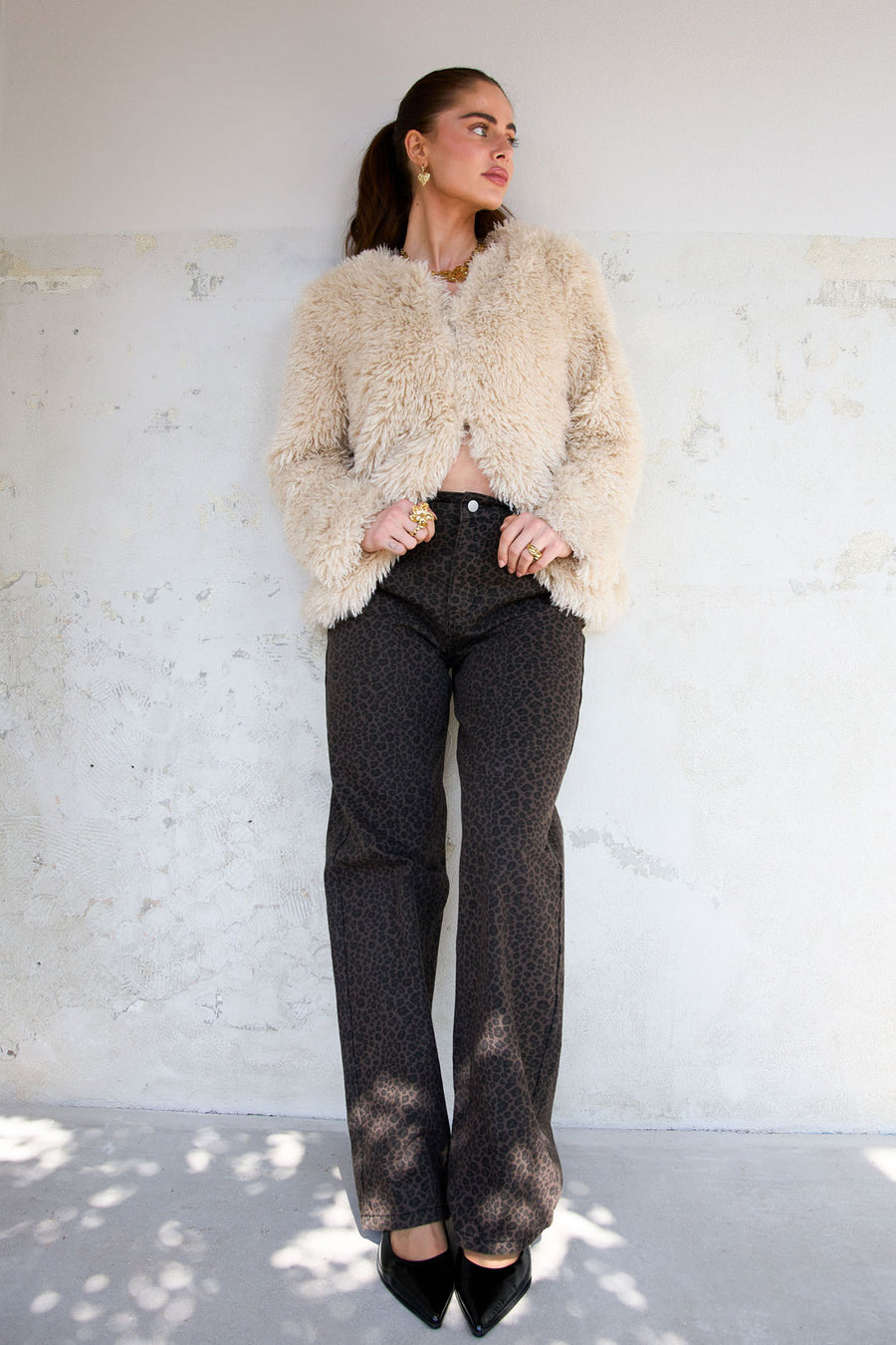 Jeans femme droite à imprimé léopard – marron foncé