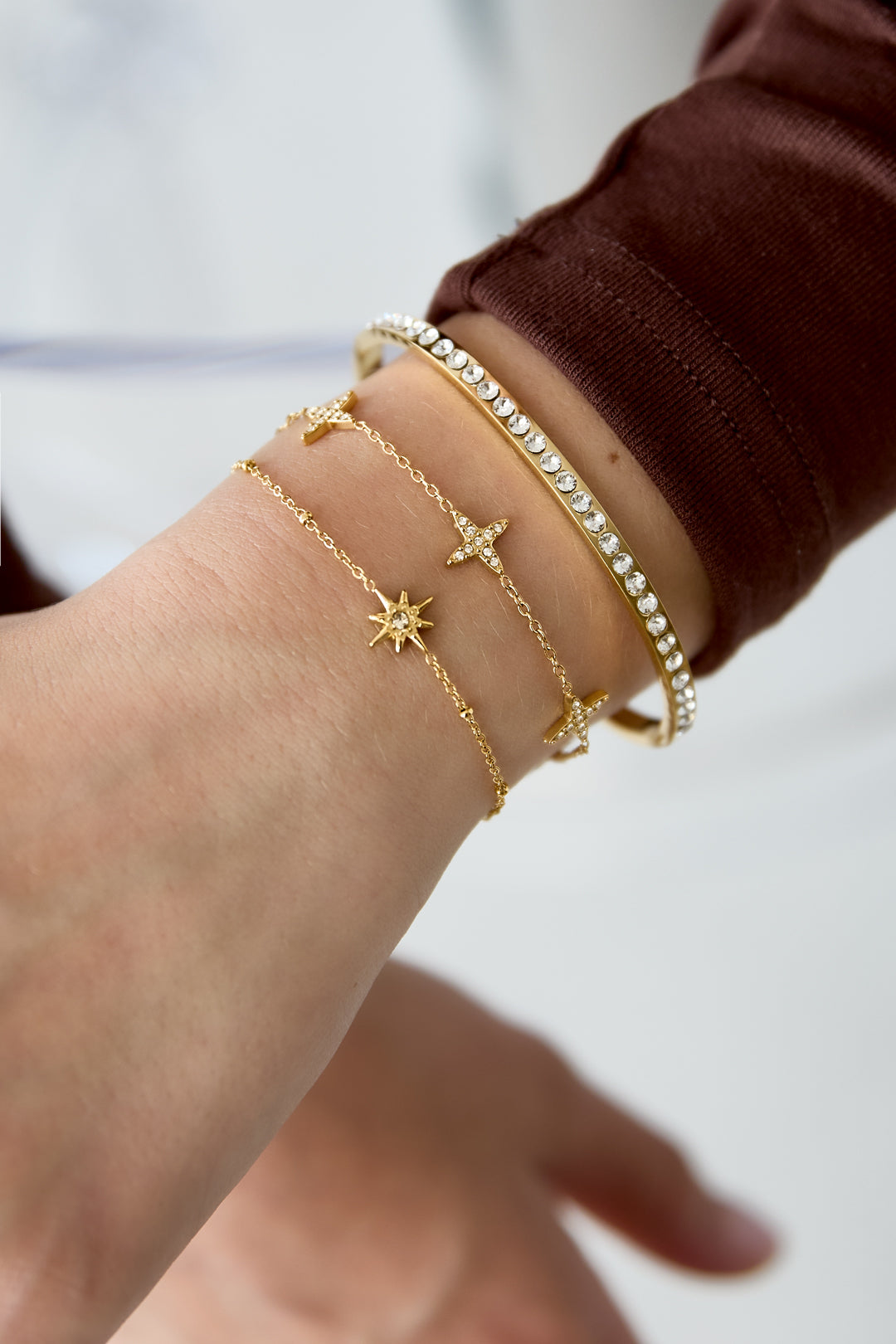 Bracelet à breloques pour femme en acier inoxydable avec motif trèfle – couleur or – photo 2