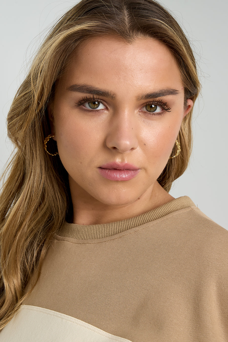 Stainless steel flower earrings for women – gold and silver-colored