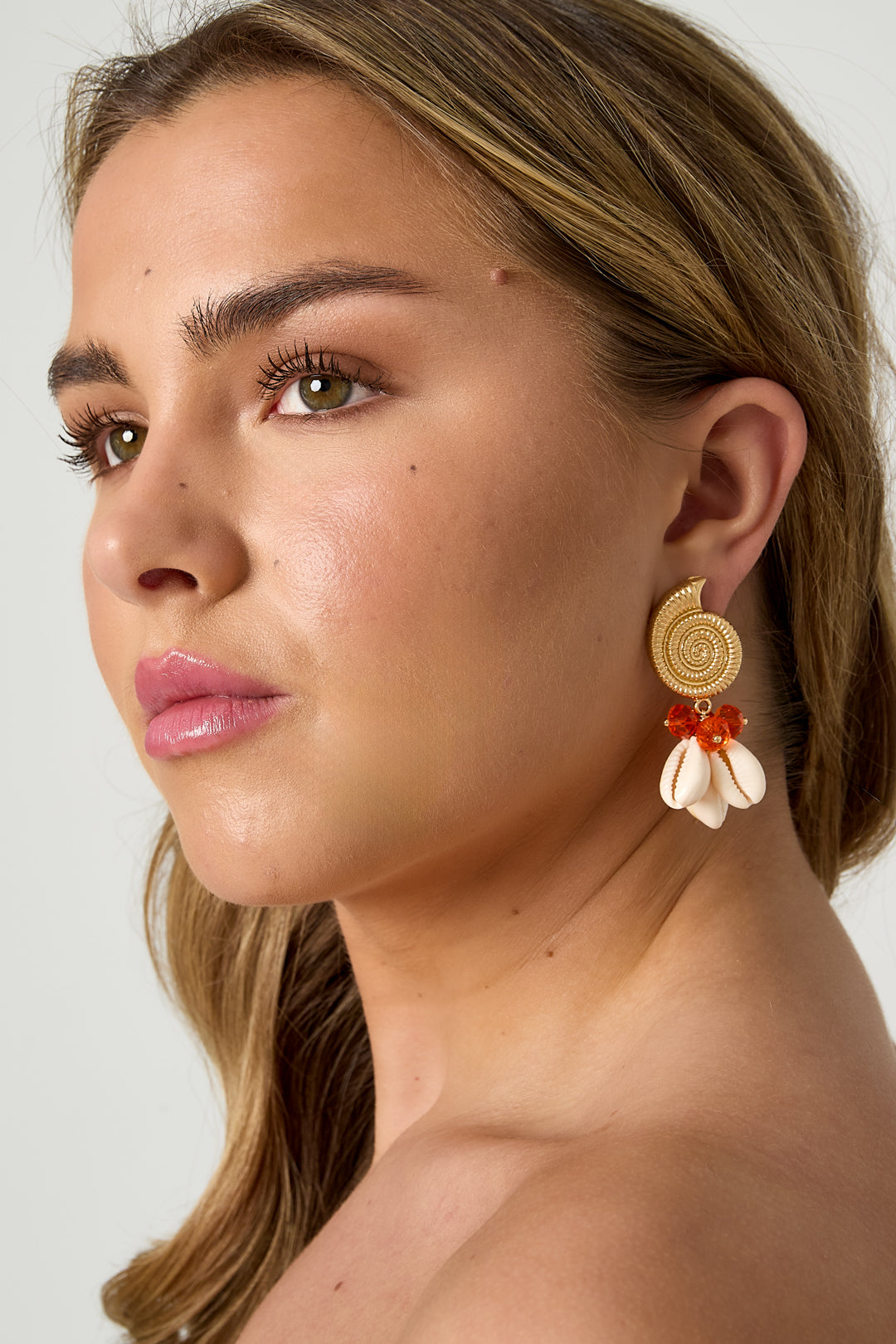 Boucles d'oreilles pendantes pour femmes en alliage, verre, coquillage avec motif coquillage – orange et rose-rouge – photo 4