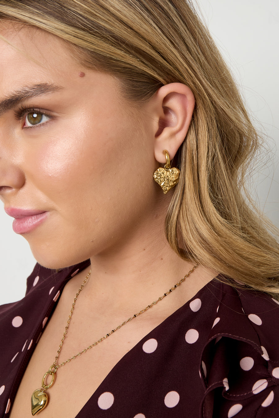 Boucles d'oreilles pendantes pour femmes en acier inoxydable en forme de cœur – doré