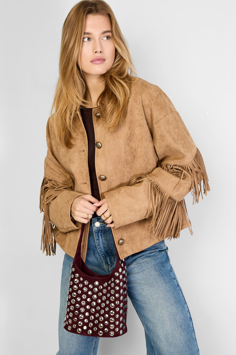 Sac bandoulière femme en polyester avec détails cloutés – marron et rouge