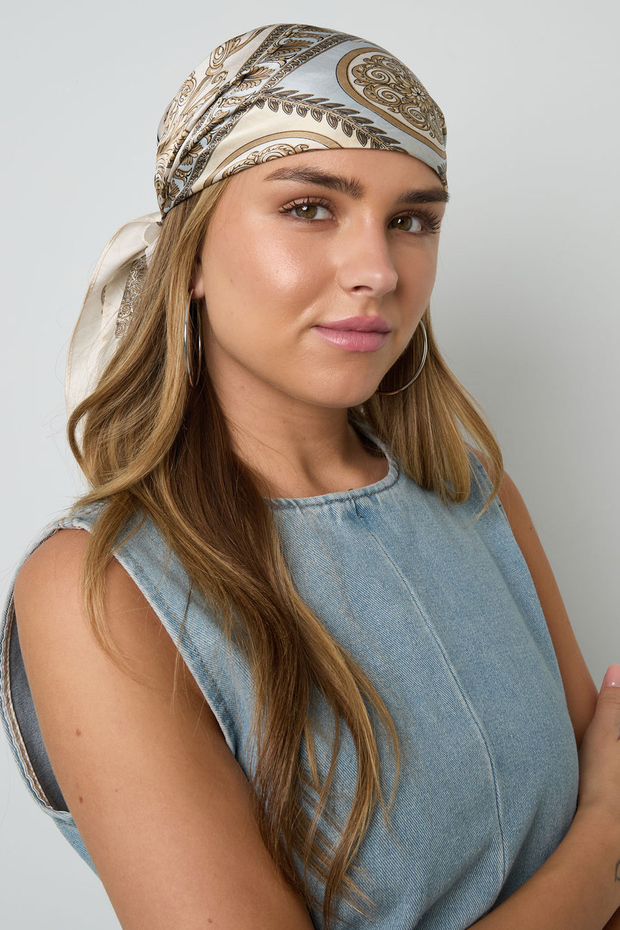 Écharpe d'été 100 % polyester pour femme à motif floral – plusieurs couleurs