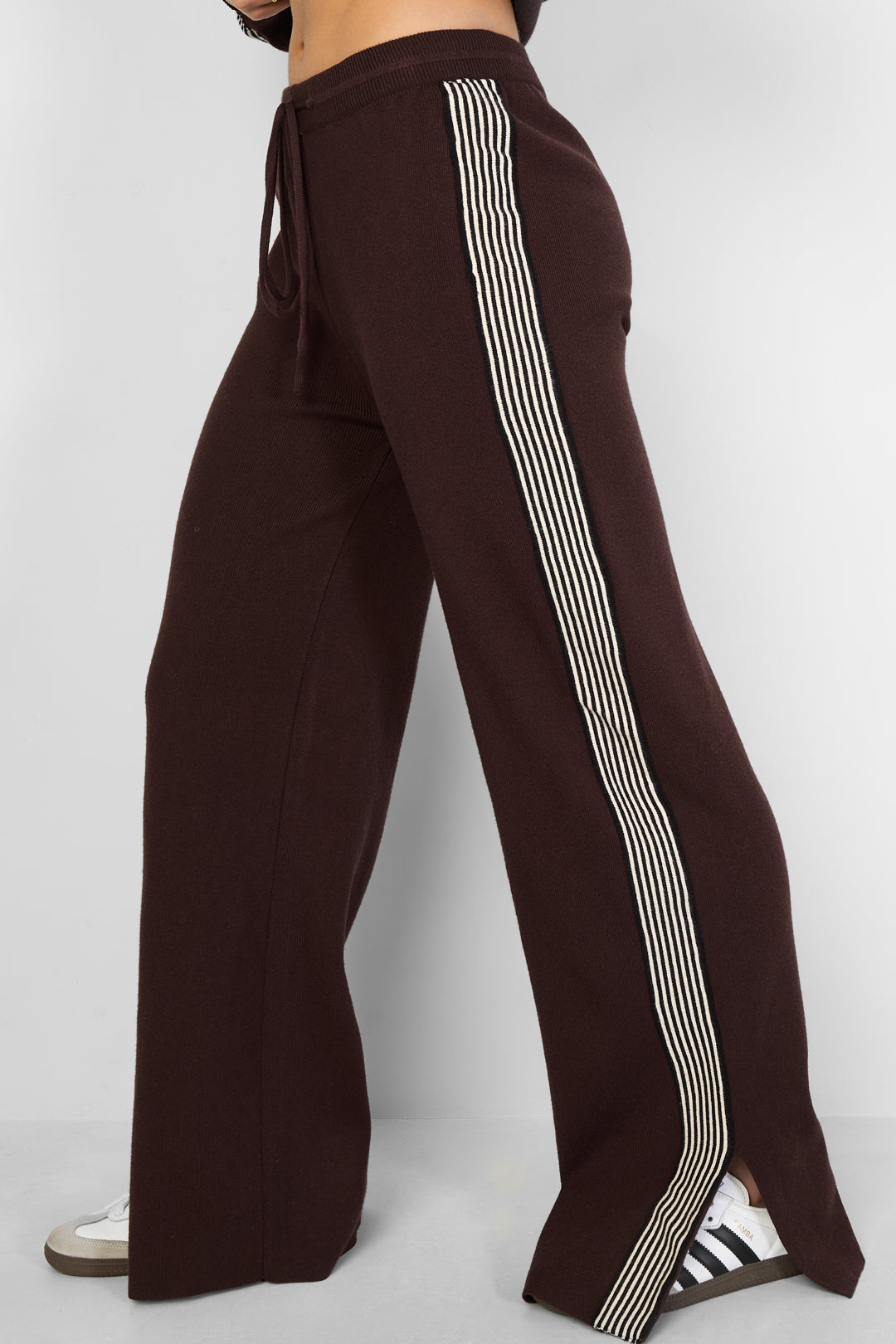 Dames gebreide broek met kleurcontrast – productfoto 6