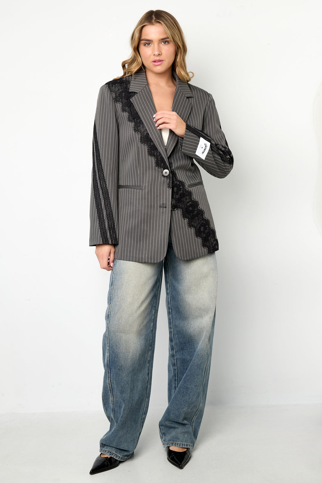 Dames elegant gestreept pak met kanten detail – productfoto 8