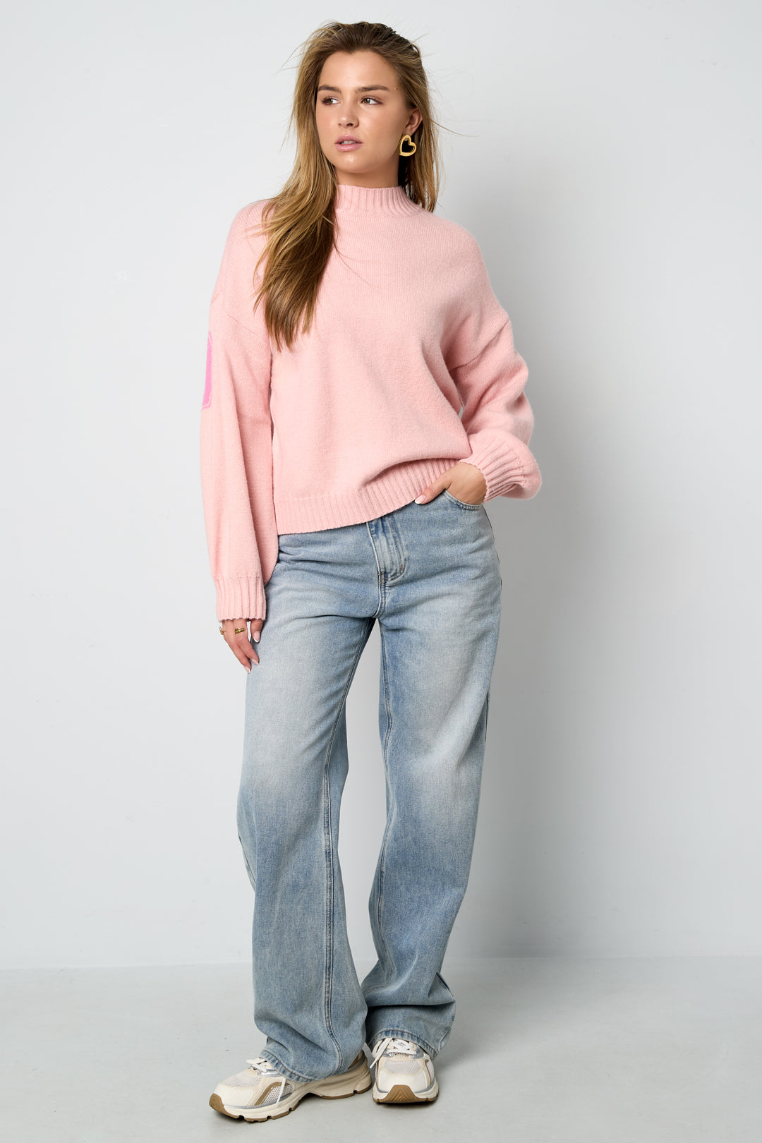 Women's knitted jumper with text print – image 6