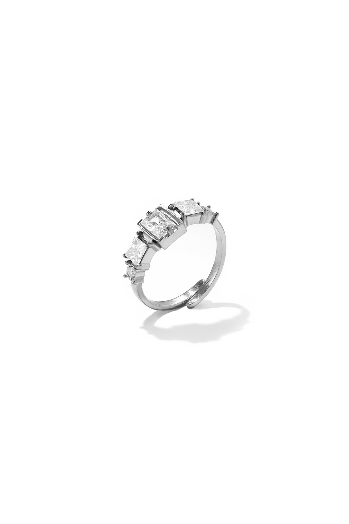 Bague minimaliste pour femme en acier inoxydable avec forme géométrique