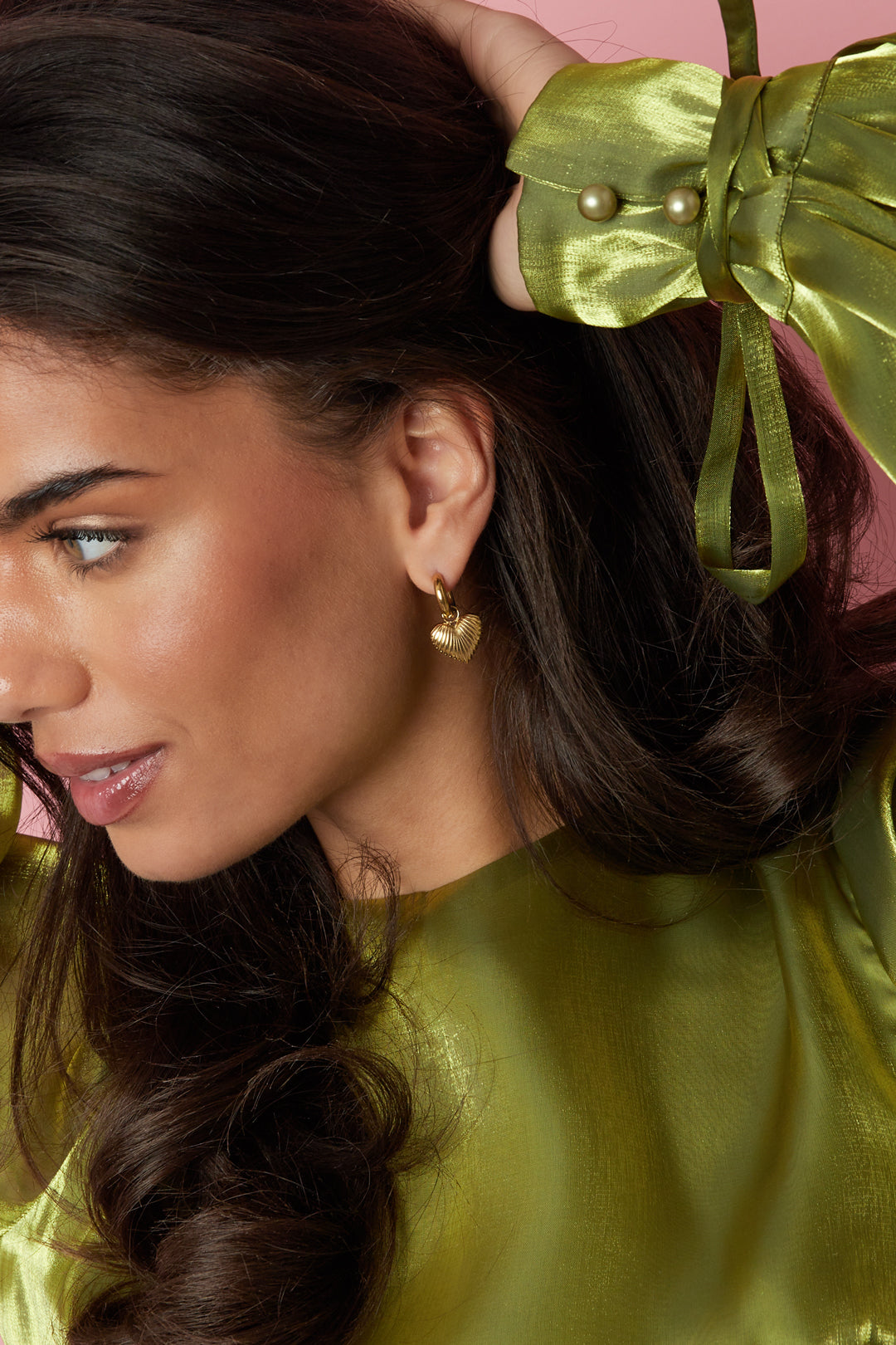 Boucles d'oreilles pendantes pour femmes en acier inoxydable avec cœur – couleur or – photo 2