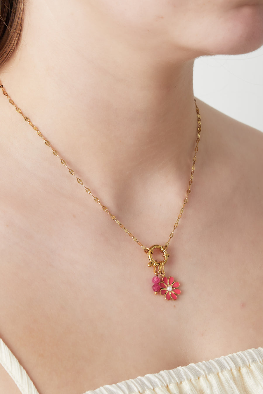 Collier pour femme avec pendentif en acier inoxydable, émail, perle d'imitation, pierre, strass avec motif floral